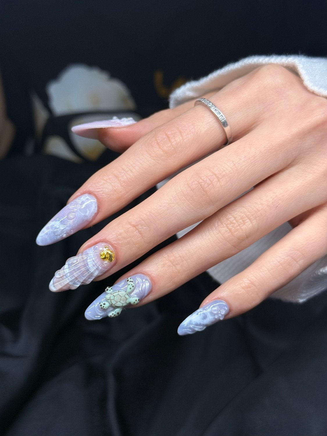 Kuratiertes Nageldesign im Nagelstudio Frankfurt